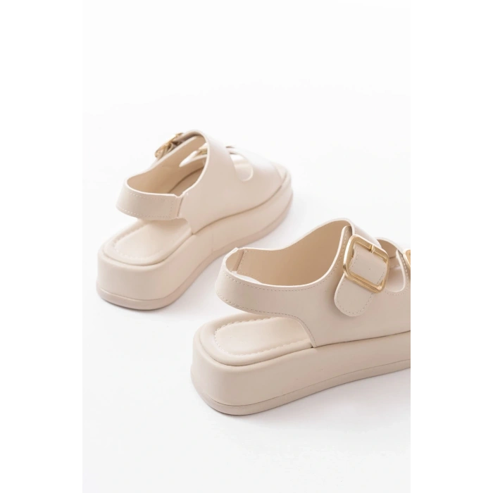 1187 Bej Dolgu Topuk Lastik Baretli  Kadın Sandalet