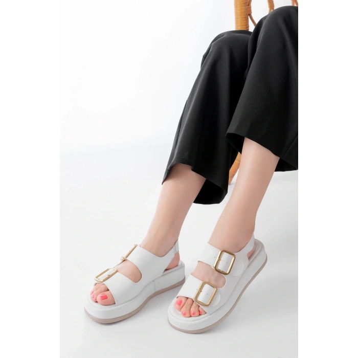 1187 Beyaz Dolgu Topuk Lastik Baretli  Kadın Sandalet