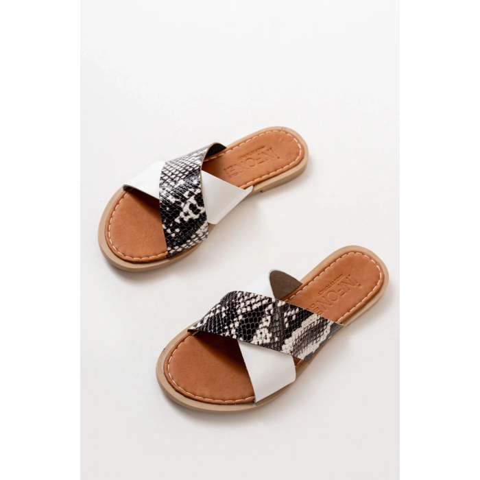 169-076 Beyaz Ortopedik Hakiki Deri Çapraz Bantlı Kadın Terlik