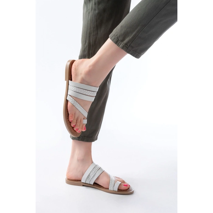 169-160 Beyaz  Örgülü Ortopedik Taban Parmak Arası Hakiki Deri Kadın Terlik