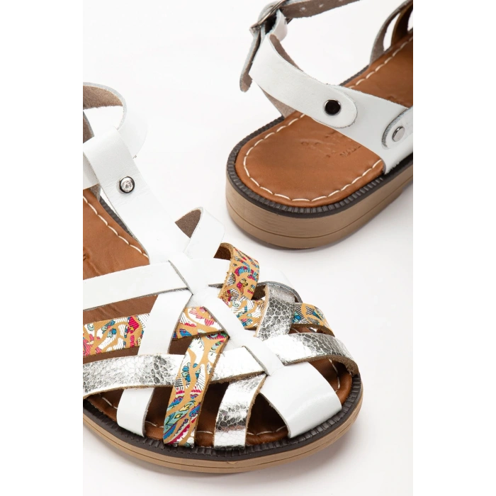 205-02 Beyaz Garni Ortopedik Hakiki Deri Kadın Sandalet