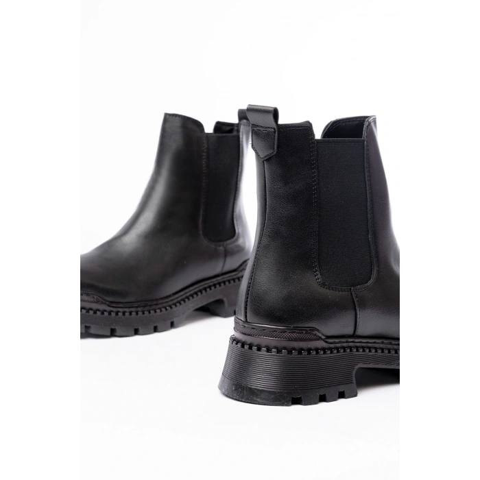 2051-2137 Siyah Lastikli Günlük Kadın Bot