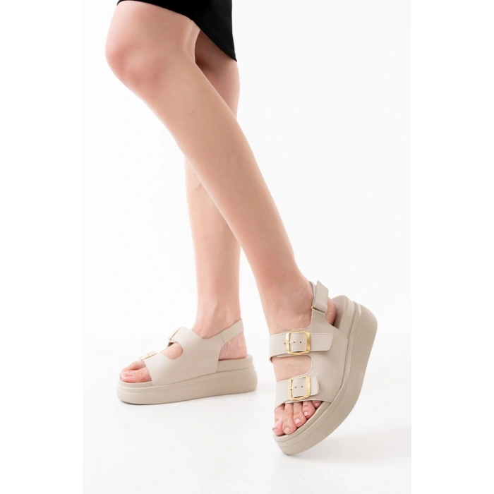 24422-1185 Bej Dolgu Topuk Kadın Sandalet