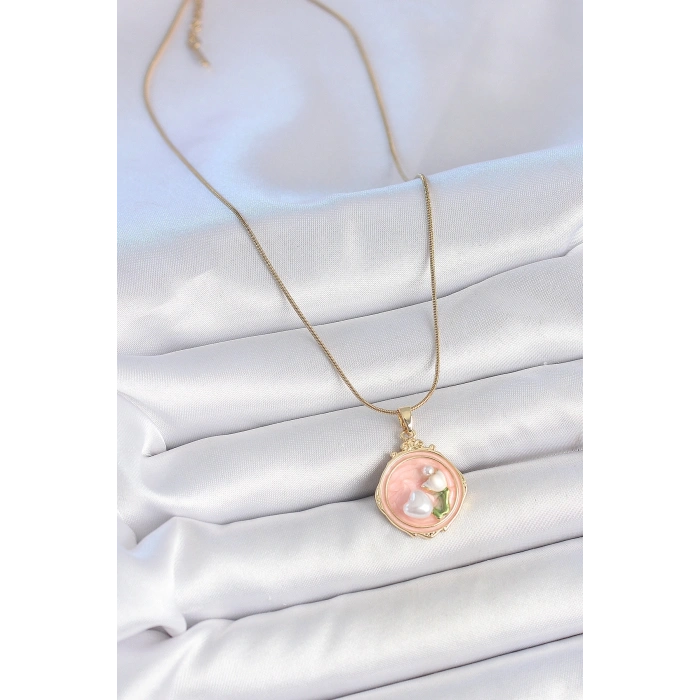 316L Çelik Gold Renk Zincir Pembe Mineli İncili Çiçek İşlemeli Portre Model Kadın Kolye