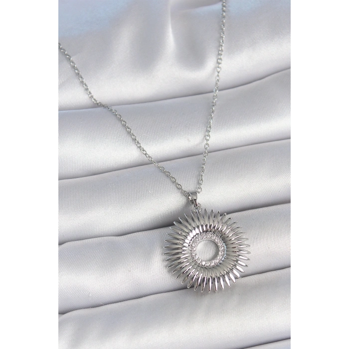 316L Çelik Gümüş Renk Zincir Zirkon Taşlı Nova Yıldız Model Kadın Kolye