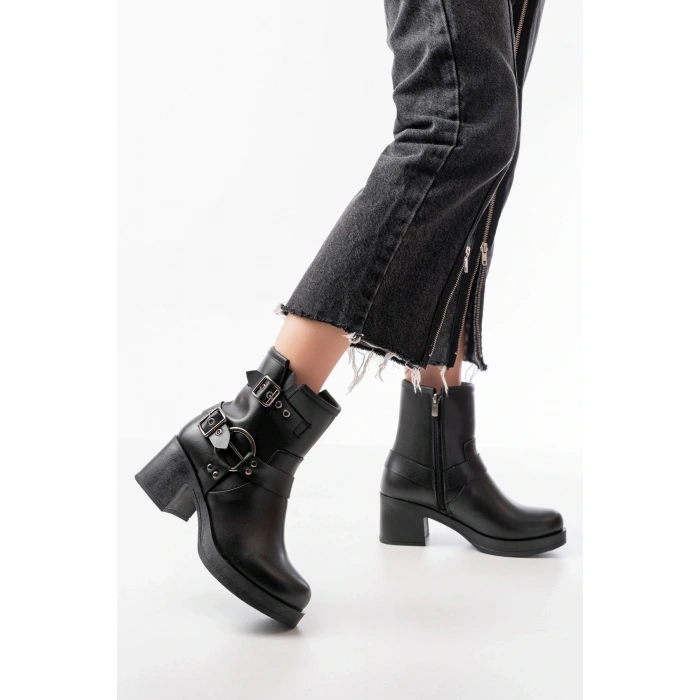 5109-3028 Siyah Toka Aksesuarlı Fermuarlı Topuklu Günlük Kadın Bot