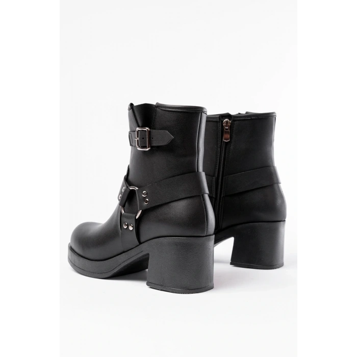 5109-3042 Siyah Toka Aksesuarlı Fermuarlı Kalın Topuklu Günlük Kadın Bot
