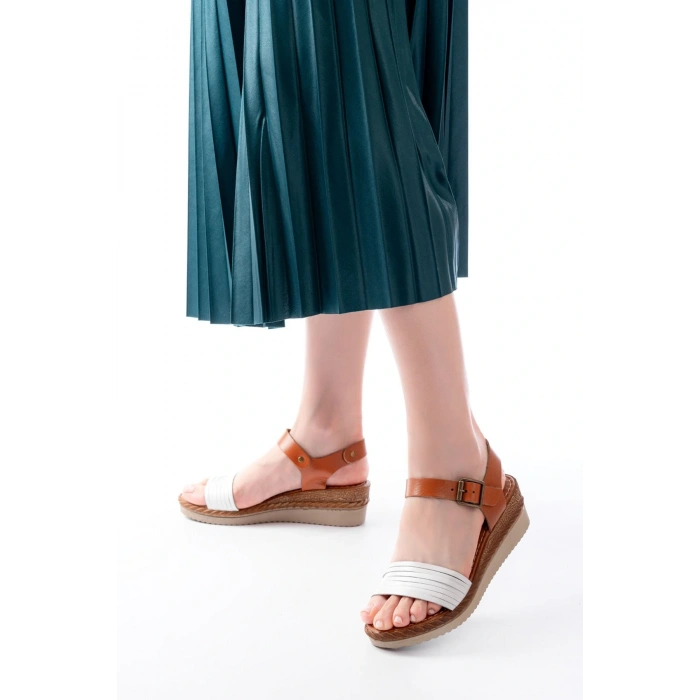 731-07 Beyaz Ortopedik Hakiki Deri Dolgu Kadın Sandalet