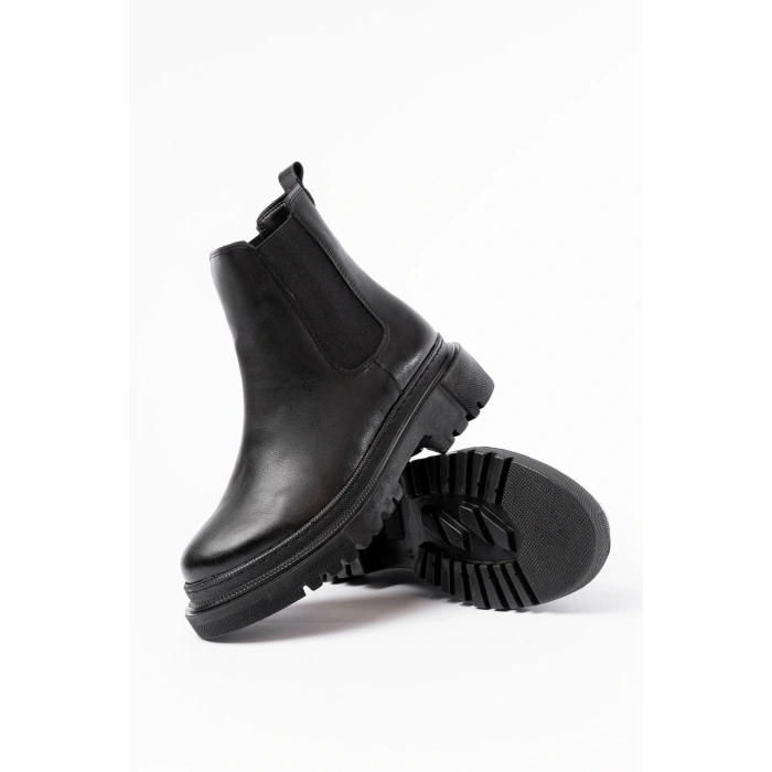 812-2137 Siyah Lastikli Günlük Kadın Bot