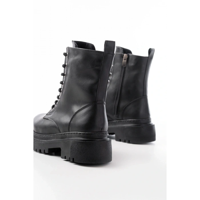 812-356 Siyah Bağcıklı Fermuarlı Günlük Kadın Bot
