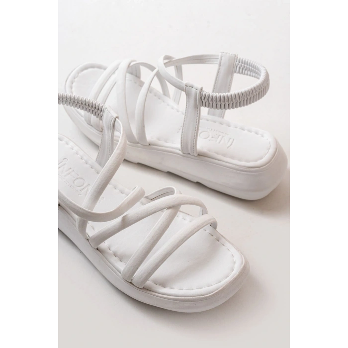 841-841 Beyaz Lastikli Günlük Kadın Sandalet