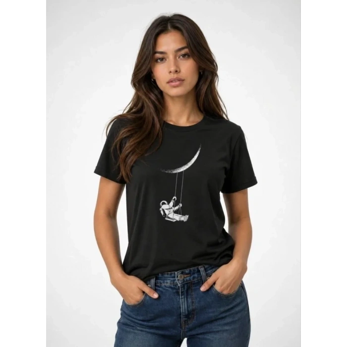 Astronot Ay Temalı Tişört Kısa Kol Yazlık Bisiklet Yaka T-Shirt - Siyah