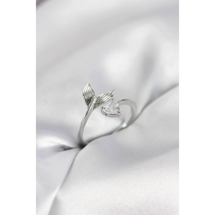 Balık Kuyruğu Model Gümüş Renk Zirkon Taşlı Kadın Yüzük