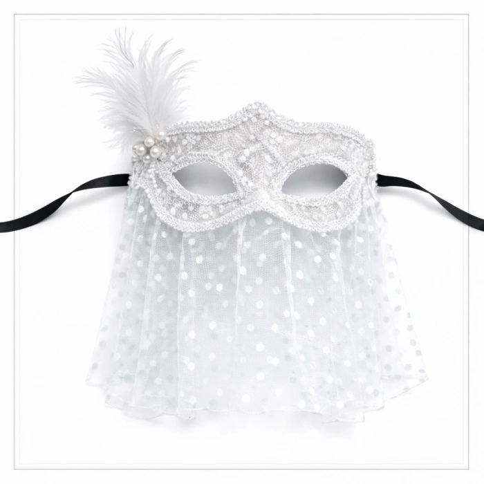 Beyaz Dantel Tüllü Peçeli Parti Maskesi – Tüylü İnci Detaylı