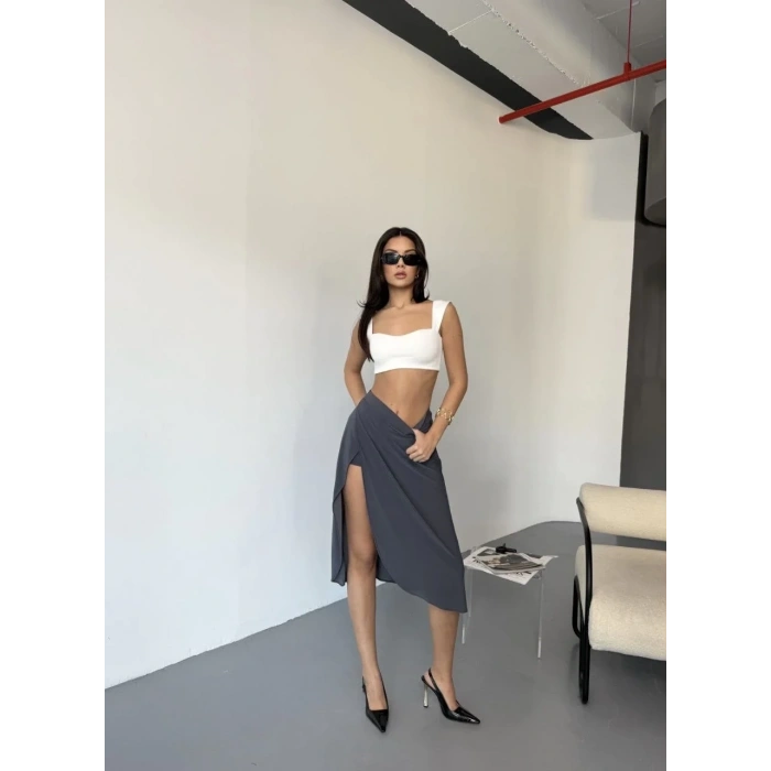 Cepli Şortlu Yırtmaçlı Etek - Siyah