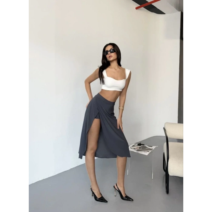 Cepli Şortlu Yırtmaçlı Etek - Siyah