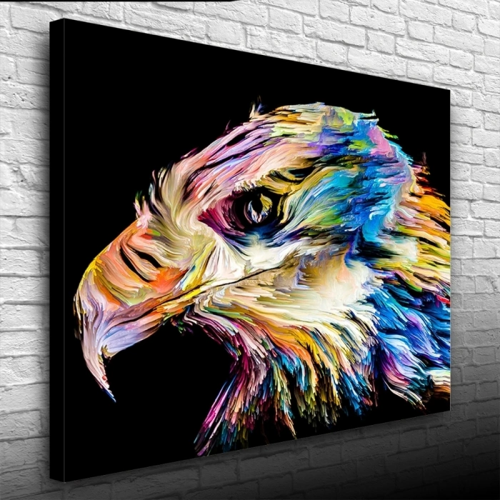 Çok ve Canlı Renklerde Dekoratif Şahin Kanvas Tablo 50 x 70