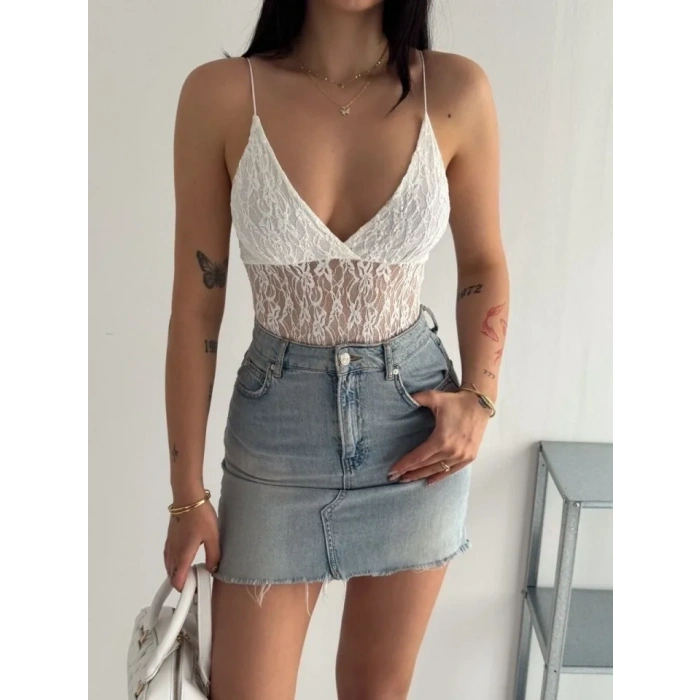 Dantel Detaylı Derin Dekolte Body Şık Kolsuz Yazlık Bodysuit - Beyaz