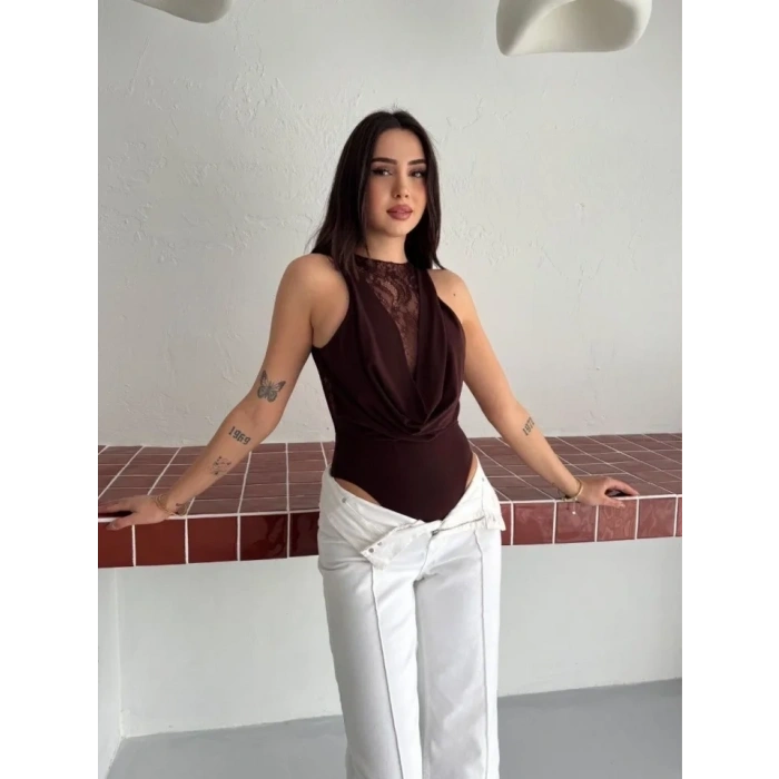 Dantel Detaylı Derin Dekolte Body Şık Kolsuz Yazlık Bodysuit - Kahvrenegi