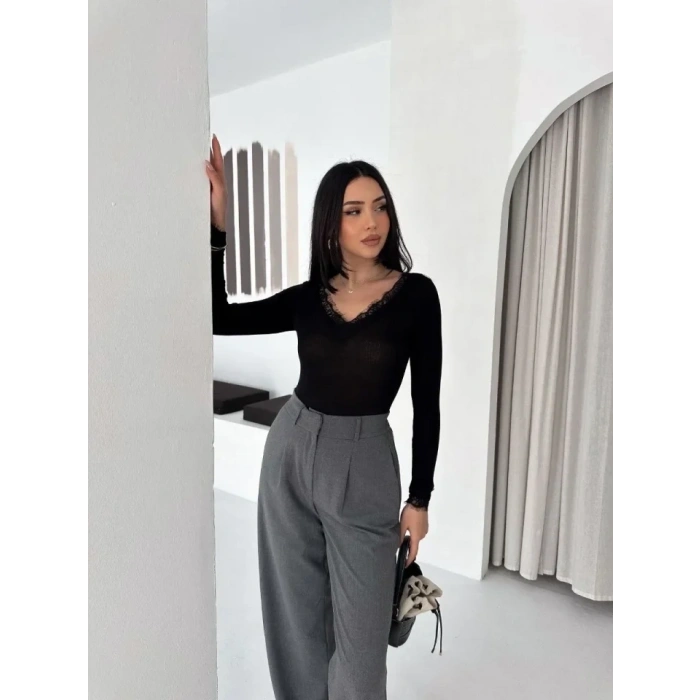 Dantel Detaylı V Yaka Arkası V Yaka Kaşmir Dokulu Uzun Kollu Bluz - Vişne Çürüğü