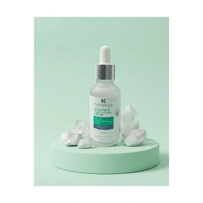 Dermavia Yağlı Akne Eğilimli Cilt Tipleri İçin Yüz Serumu 30 ml