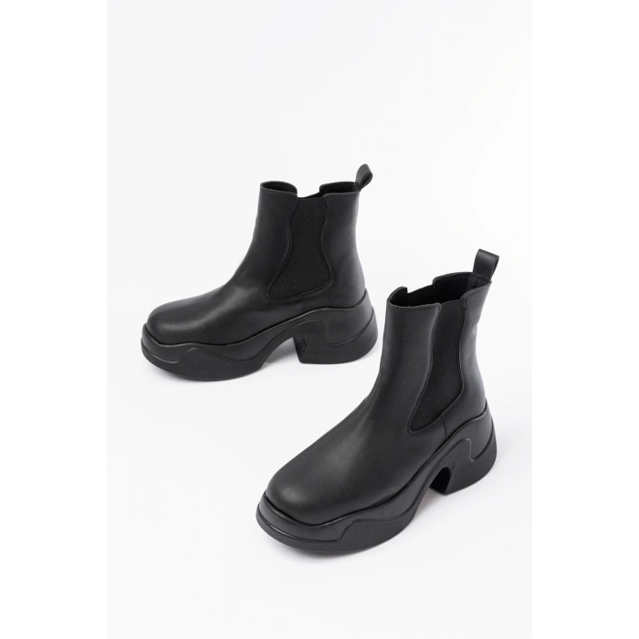 FZ-2400 Siyah Yüksek Tabanlı Lastikli Günlük Kadın Bot