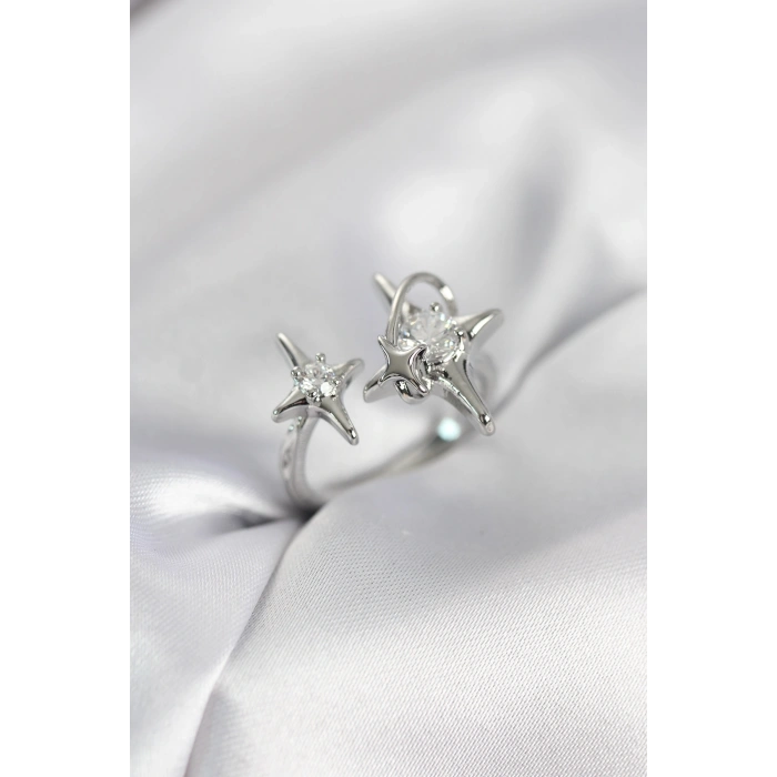 Gümüş Renk Kutup Yıldızı Model Zirkon Taşlı Kadın Yüzük