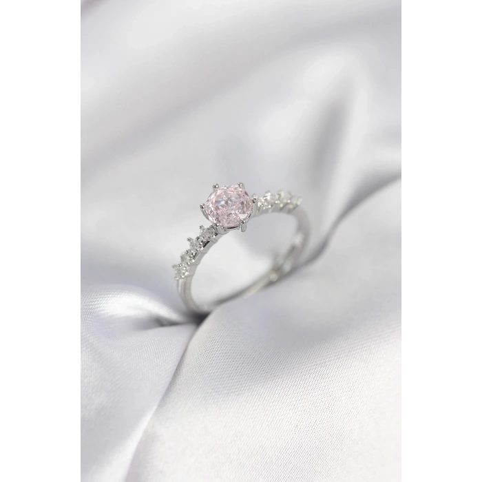 Gümüş Renk Pembe Tek Taş Model Zirkon Taşlı Kadın Yüzük