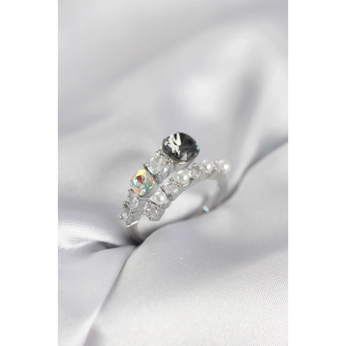 Gümüş Renk Pirinç Zirkon Taşlı İncili Kadın Yüzük