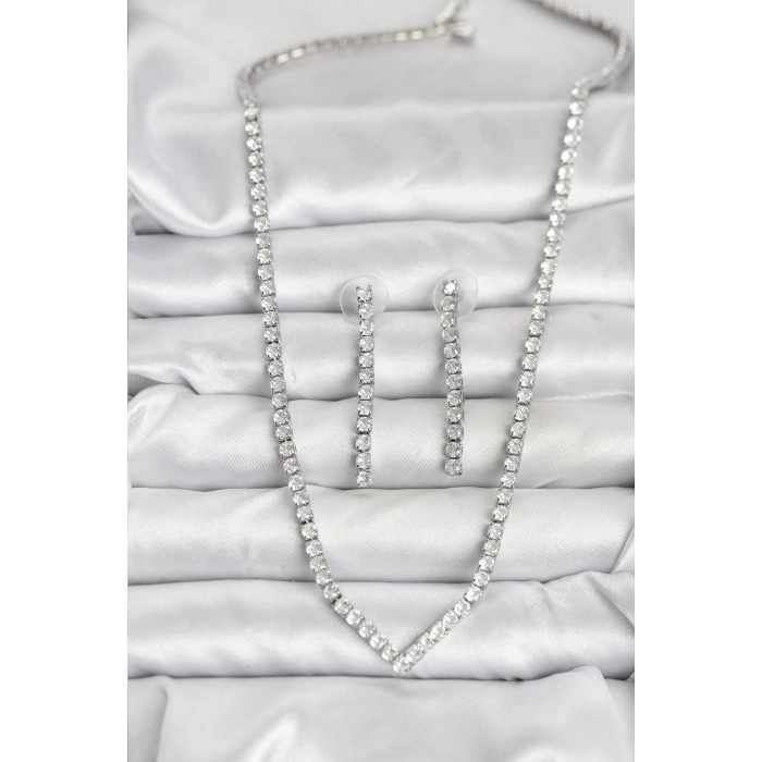 Gümüş Renk Zirkon Taşlı Kadın Kolye Küpe Seti