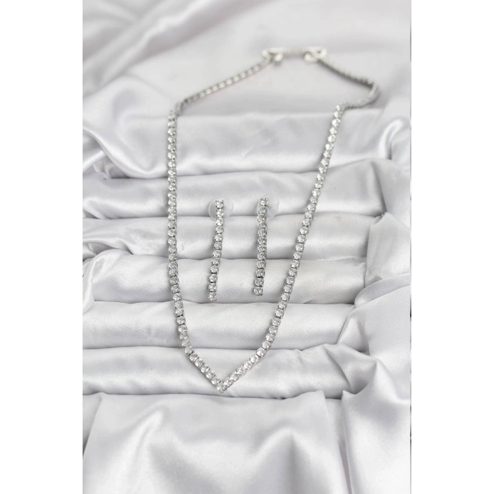 Gümüş Renk Zirkon Taşlı Kadın Kolye Küpe Seti