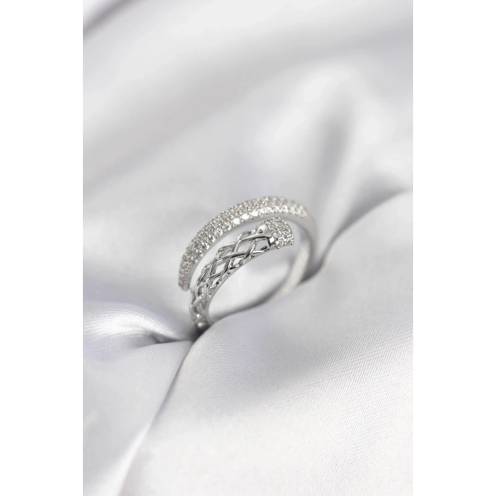 Gümüş Renk Zirkon Taşlı Sarmal Kadın Yüzük