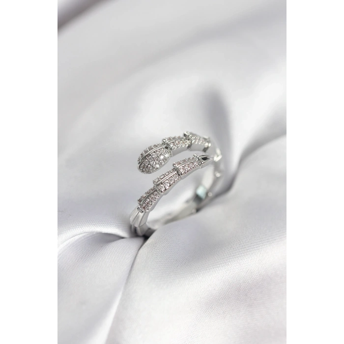 Gümüş Renk Zirkon Taşlı Yılan Model Kadın Yüzük