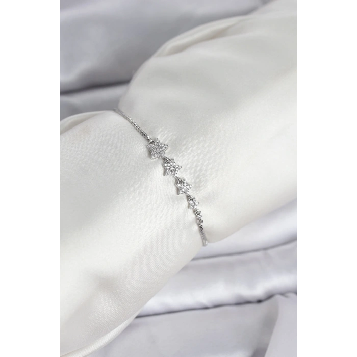 Gümüş Renk Zirkon Taşlı Yıldız Model Asansörlü Kadın Bileklik
