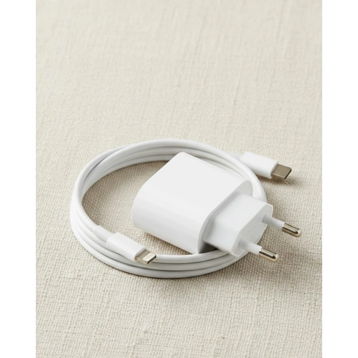 iPhone 14 13 12 11 SE XR XS Max Uyumlu 20W Şarj Cihazı Seti