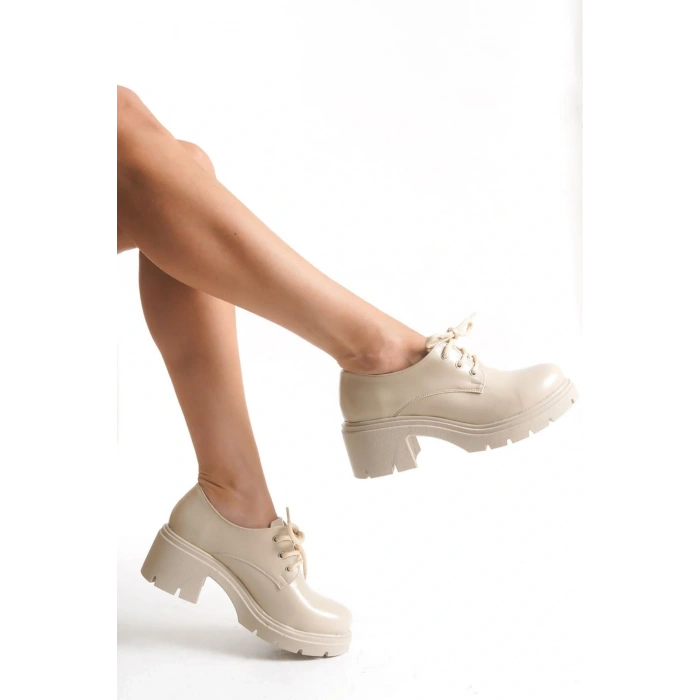 K-707 Bej Kırışık Rugan Yüksek Tabanlı Bağcıklı  Loafer Ayakkabı