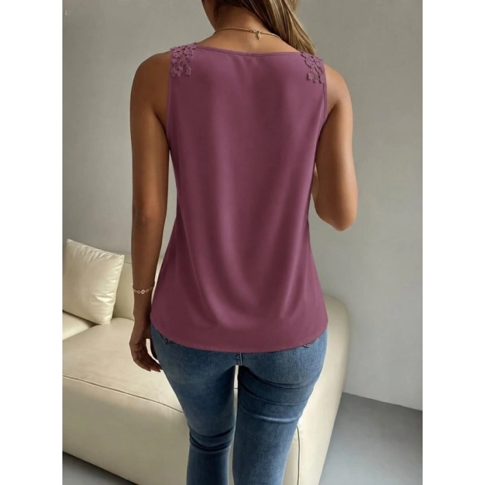 Kadın Askılı V Yakalı çiçek Dantel Detaylı Sandy Bluz