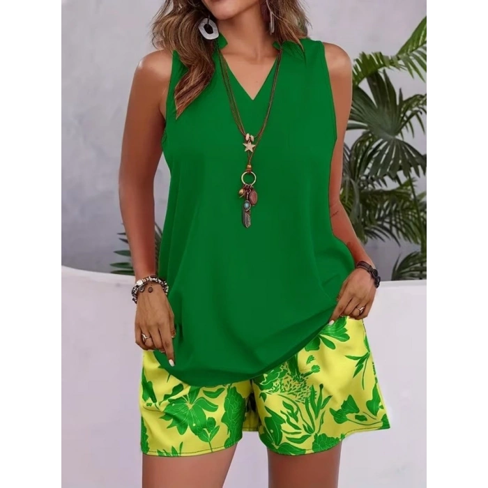 Kadın Askılı V Yakalı Sandy Bluz Ve Desenli Short Ikili Takım