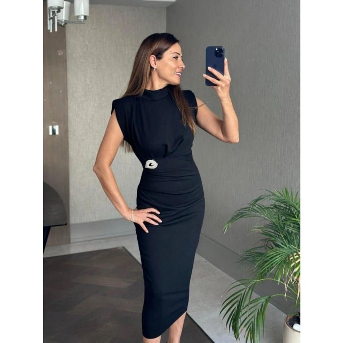 Kadın Bisiklet Yaka Vatkalı Broş Detay Kısa Kol Midi Boy Elbise