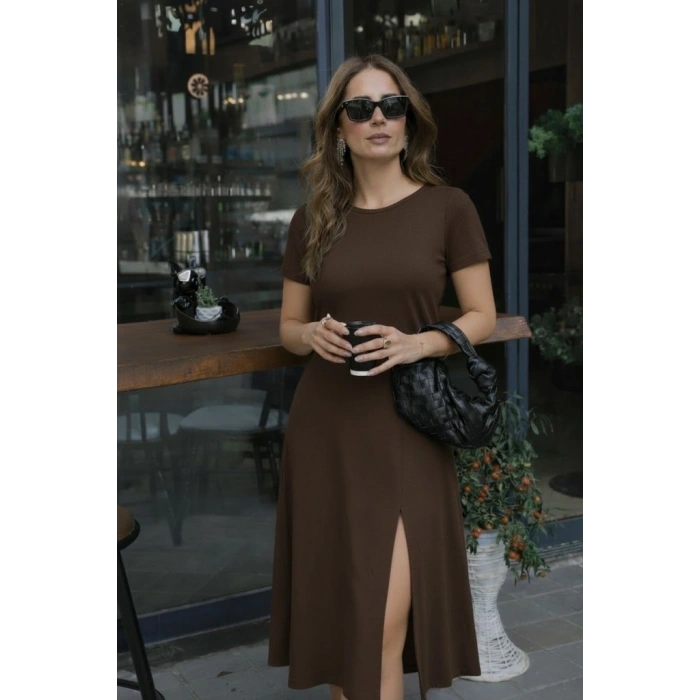 Kadın Kısa Kollu Balıkçı Yaka Derin Yırtmaç Detay Viskon Elbise