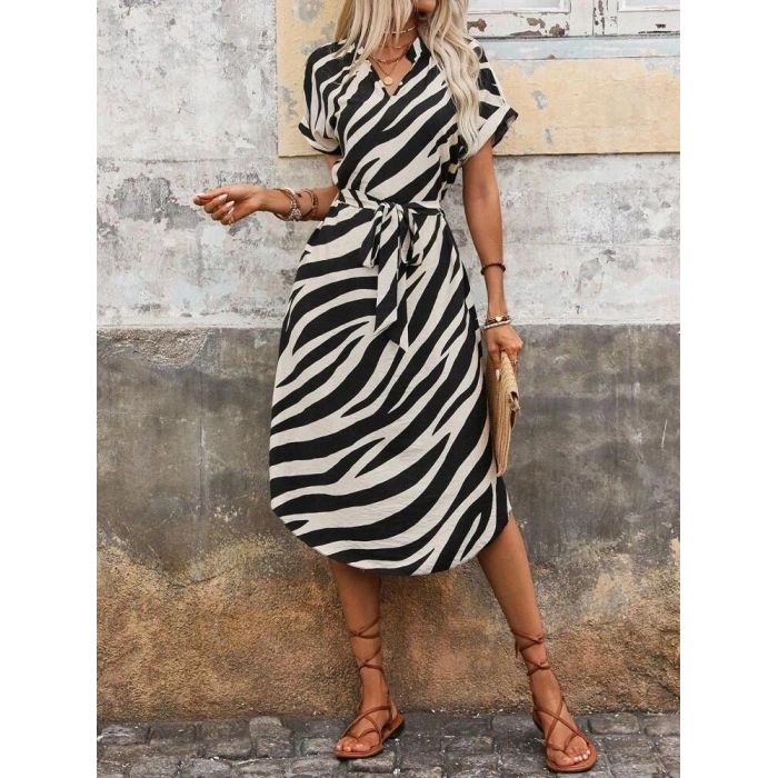 Kadın Kısa Kollu V Hakim Yakalı Zebra Desenli Midi Süprem Elbise