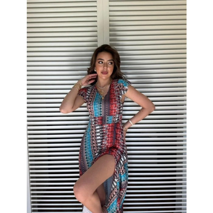 Kadın Kısa Kollu V Yakalı Desenli Yandan Yırtmaçlı Süprem Elbise