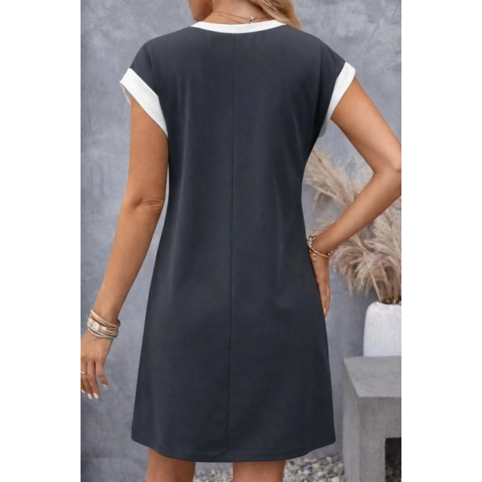 Kadın Kısa Kollu Yuvarlak Yakalı Kontrast Manset Detaylı Kısa Janjan Krep Elbise