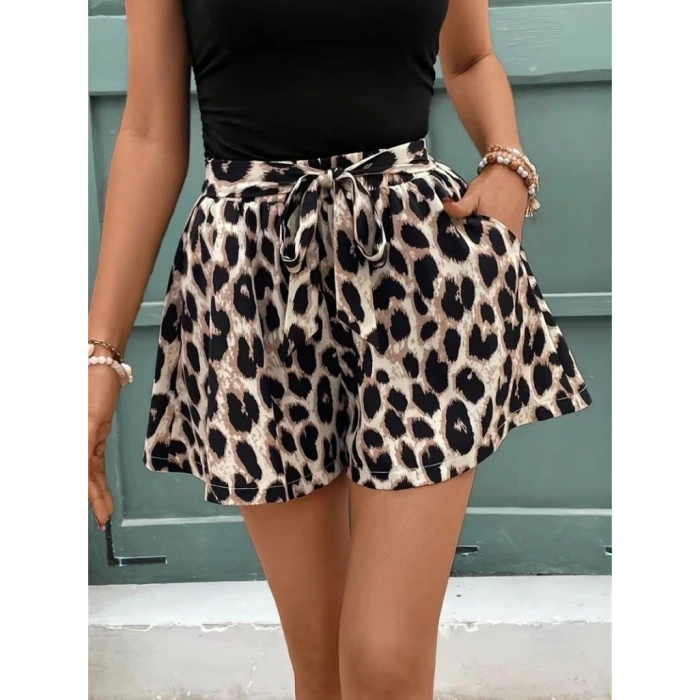 Kadın Kolsuz Bisiklet Yaka Viskon Bluz Ve Leopar Desenli Kısa Modal Short Ikili Takım