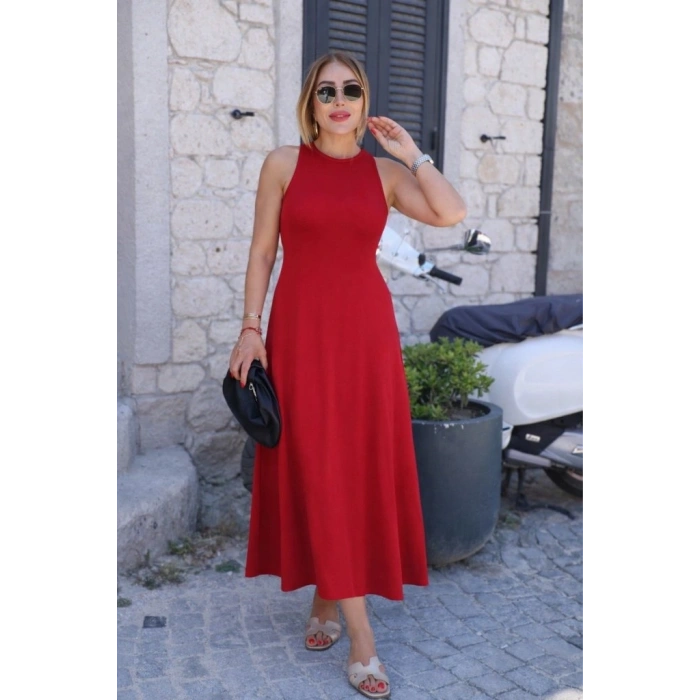 Kadın Omuzlardan Açık Arkadan Toka Detaylı Yırtmaçlı Uzun Viskon Elbise