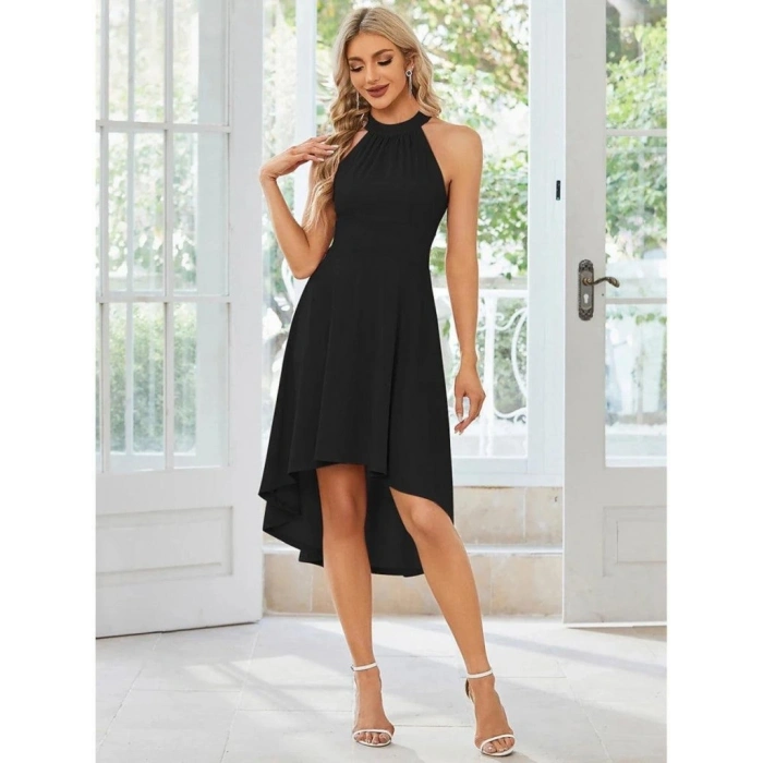 Kadın Omuzlardan Açık Boyundan Halka Detaylı Görünümlü Asimetrik Detaylı Kısa Ithal Krep Elbise