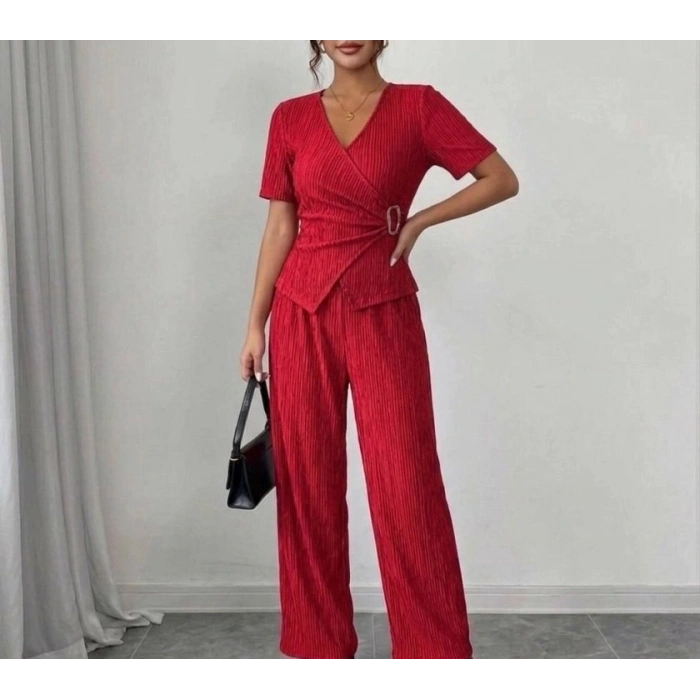 Kadın Toka Detaylı Kruvaze Takım