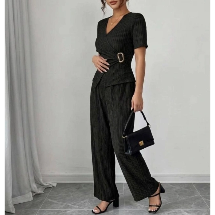 Kadın Toka Detaylı Kruvaze Takım