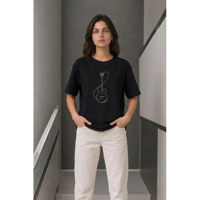 Minimal Gitar Baskılı Tişört T-Shirt Yazlık Kısa Kol Bisiklet Yaka T-Shirt - Siyah