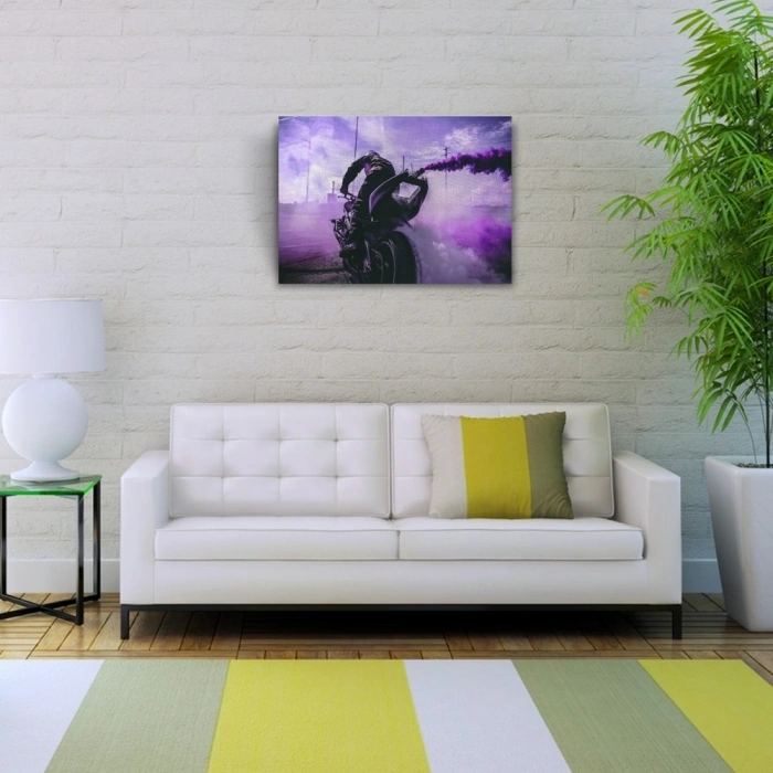 Mor Dumanlar saçan Motosiklet ve Sürücüsü Kanvas Tablo 50 x 70